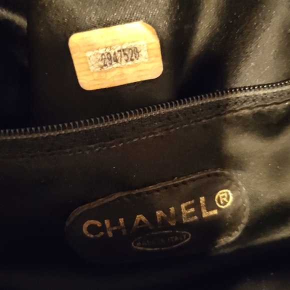 CHANEL Black Suede Tassel Shoulder Bag - Picture 12 of 15